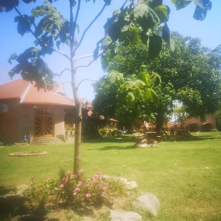 Cyclocamp & Hostel Skorenovac