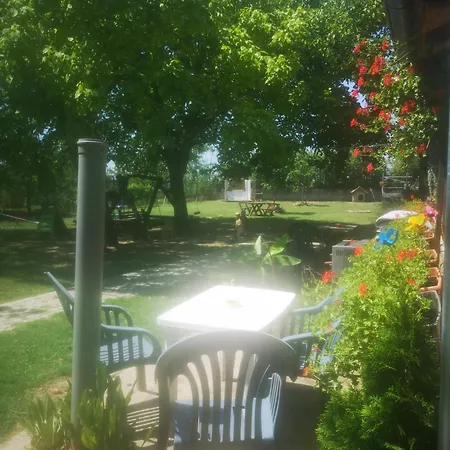 Cyclocamp & Hostal Skorenovac