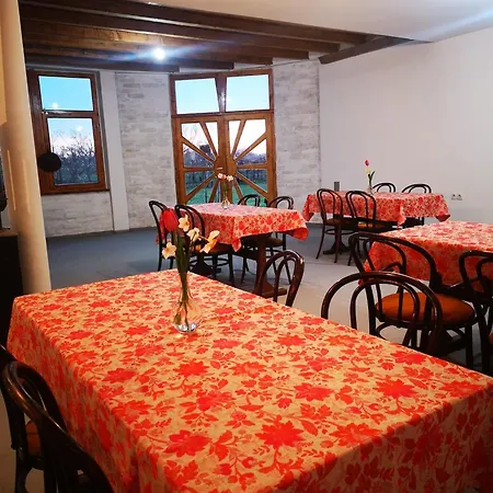 Cyclocamp & Hostal Skorenovac